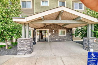 1115 - 181 Skyview Ranch Manor