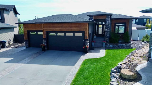 7 Vanson Close