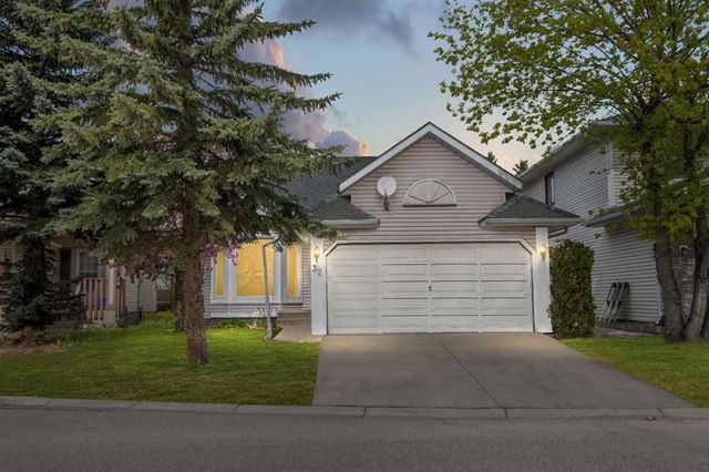 32 Applewood Court