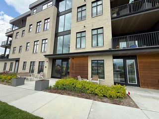 202 - 235 Lebel Crescent