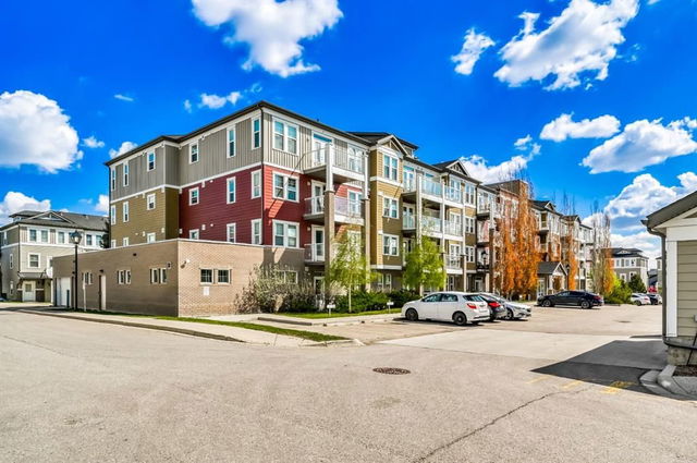 312 - 2300 Evanston Square