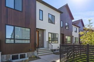606 Redstone Crescent