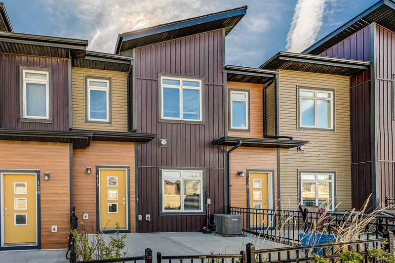 118 Sage Bluff Circle NW, Calgary, Alberta