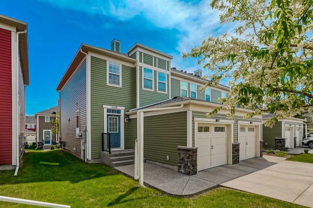 2408 - 155 Silverado Skies Link SW