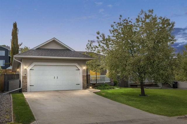 323 Raymond Close