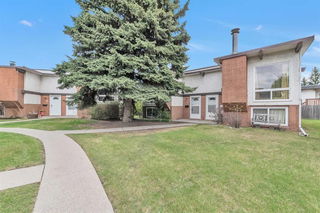 114 Pinemont Bay NE