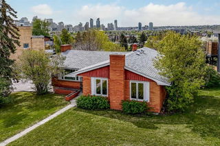 1927 Briar Crescent