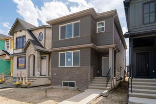 672 Buffaloberry Manor