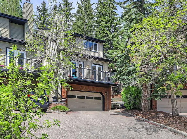 4 - 448 Strathcona Drive