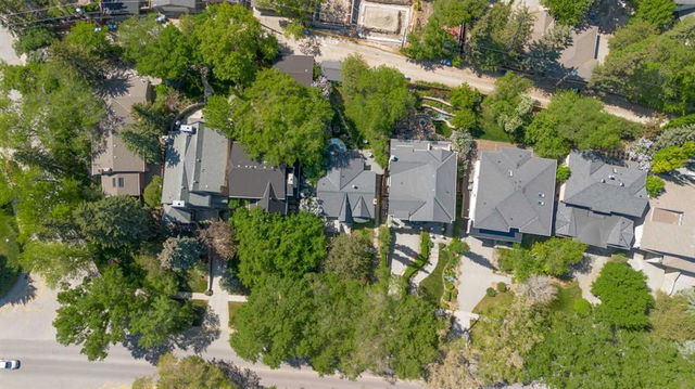1413 Premier Way