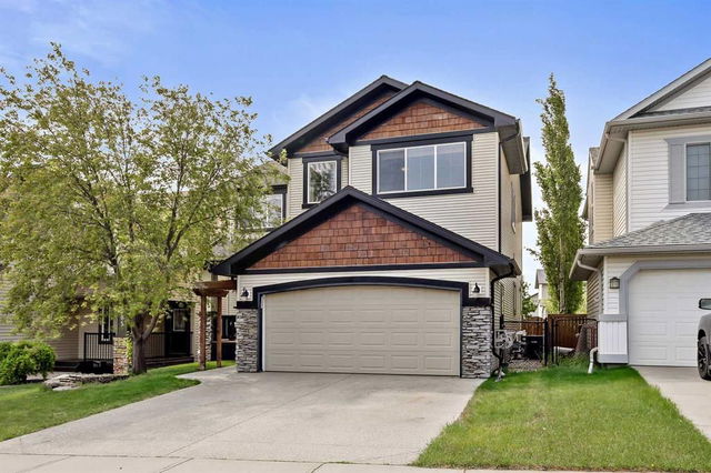 709 Fairways Green
