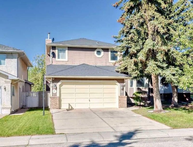 27 Harvest Wood Link, Calgary, Alberta