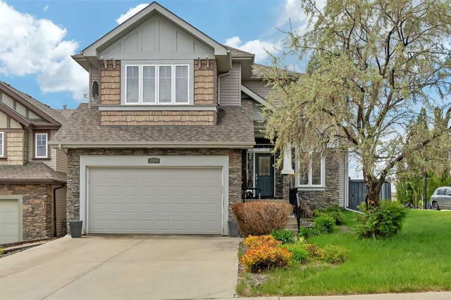 3904 Macneil Bay