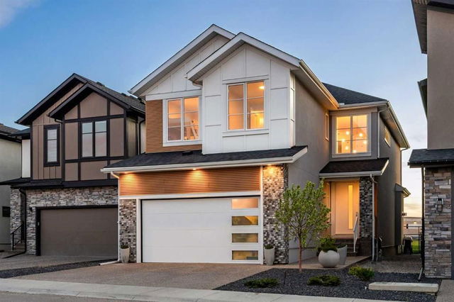 60 Coulee Crescent