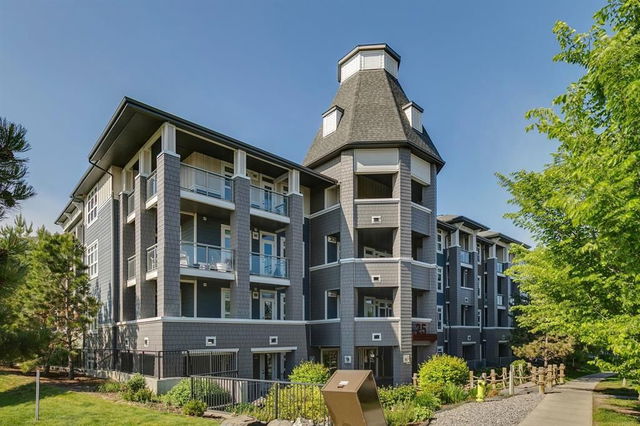 420 - 25 Auburn Meadows Avenue