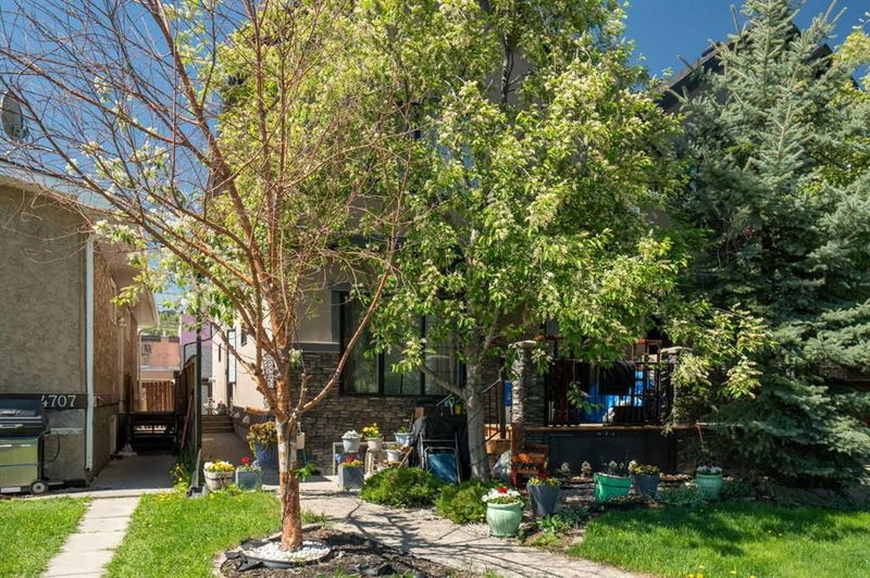 4709 17 Avenue NW #2, Calgary, Alberta