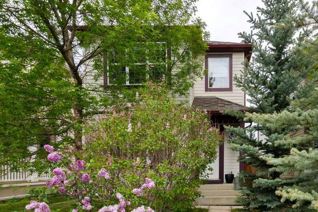 14 Everglen Manor