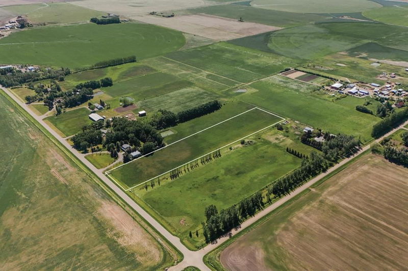 7.76 Acres Township Road 84, Rural Lethbridge County, Alberta
