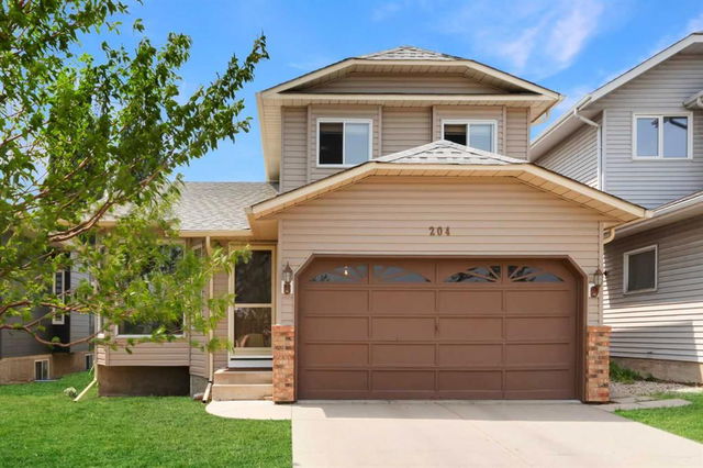 204 Riverbend Drive SE