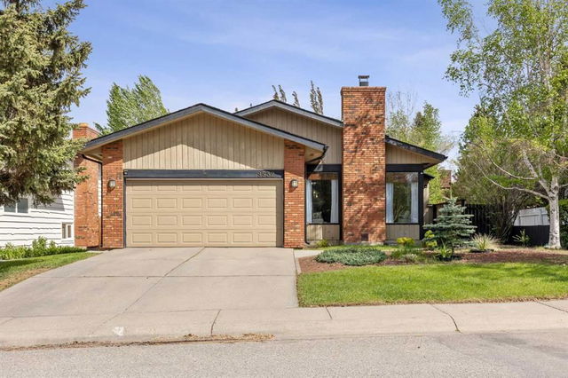 9532 Oakland Way