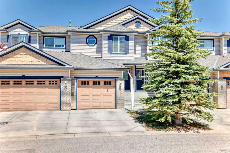 9 Citadel Estates Manor NW, Calgary, Alberta
