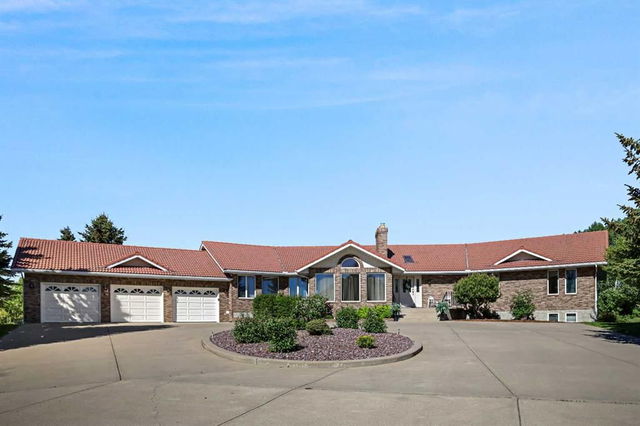 54 Hamilton Drive