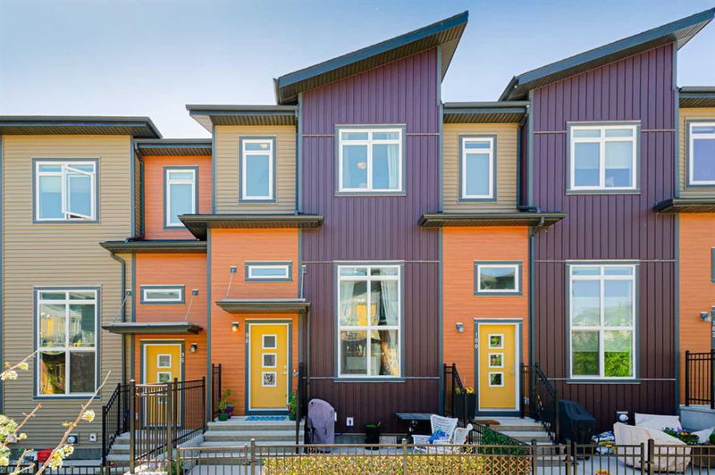 98 Sage Bluff Circle NW, Calgary, Alberta