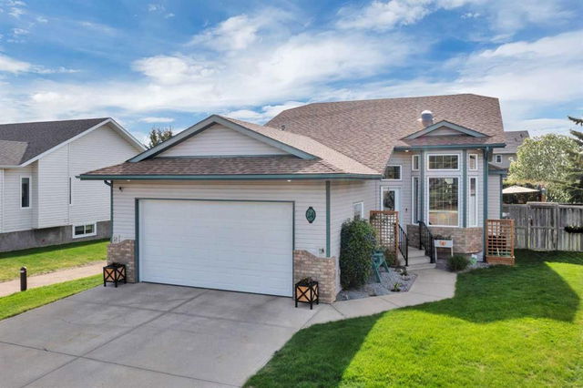 24 Ahlstrom Close