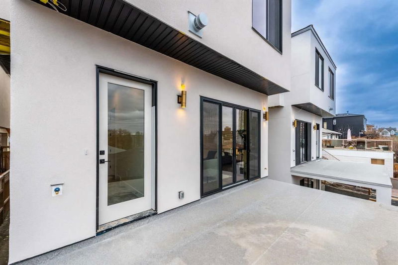 3016 13 Avenue SW, Calgary, Alberta