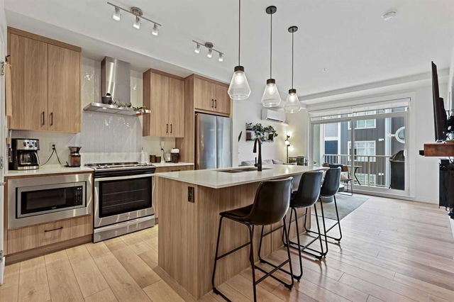 308 - 400 Auburn Meadows Common