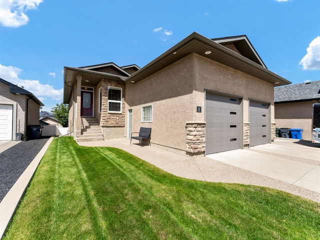8 Sundance Close