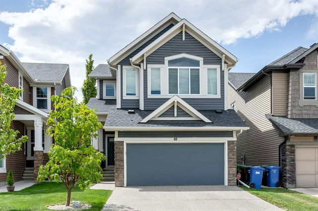 9 Cougar Ridge Rise