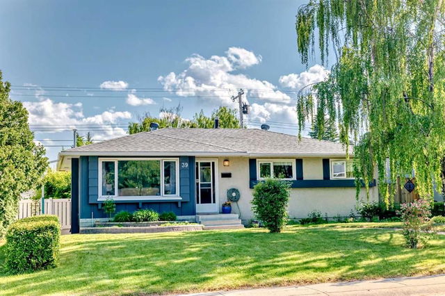 39 Atlanta Crescent