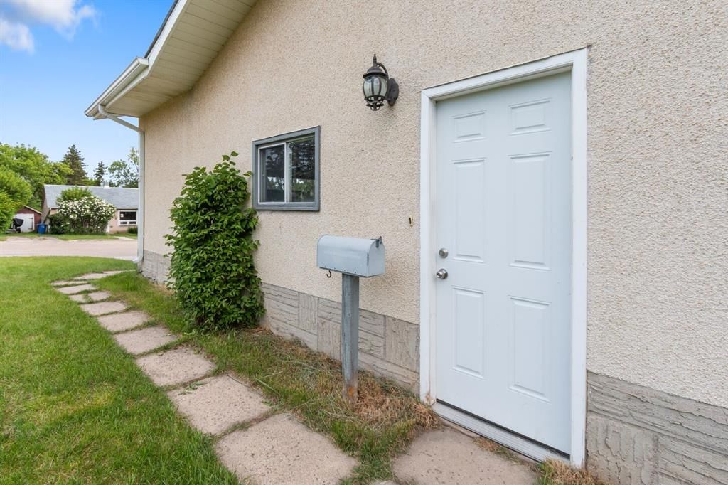 Listing Image 46