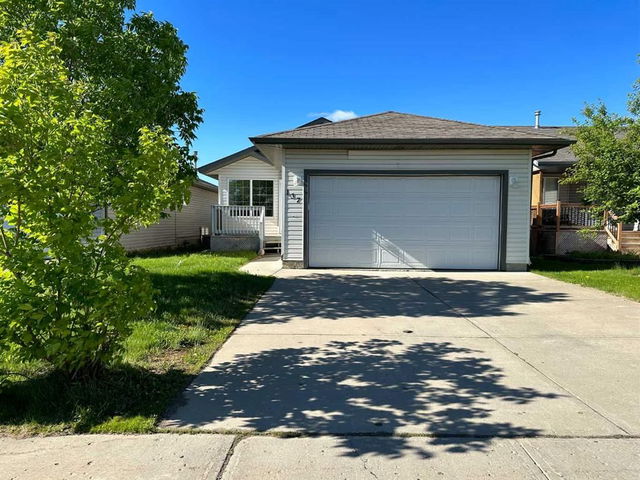 137 Swanson Crescent
