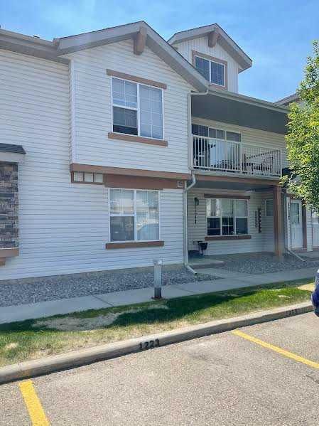 1211 - 31 Jamieson Avenue