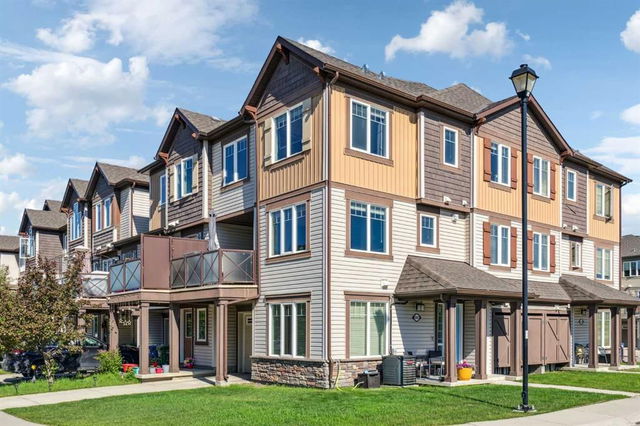 445 Windstone Grove