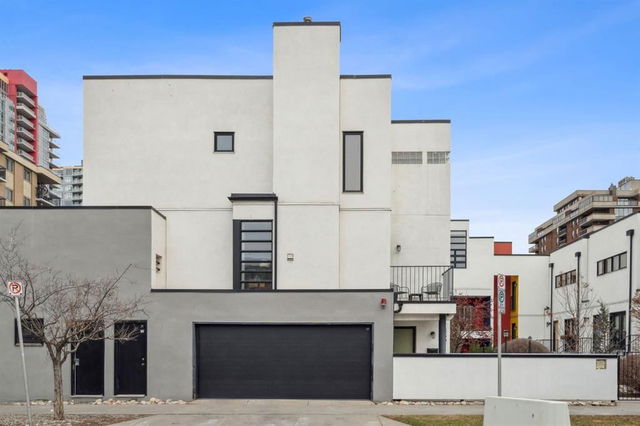 1250 10 Street