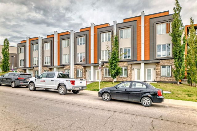 233 Kincora Glen Road