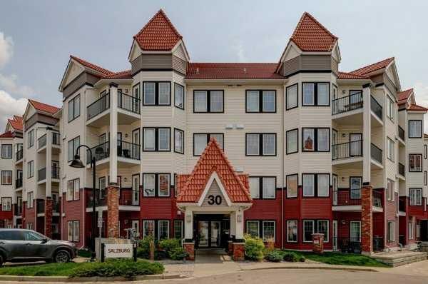 120 - 30 Royal Oak Plaza