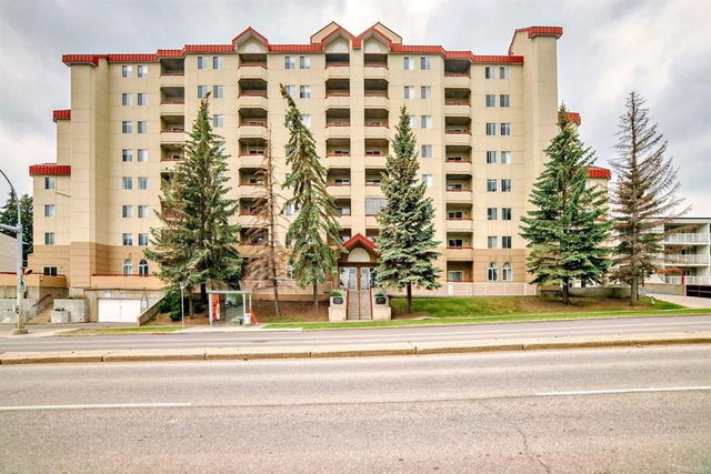 306 - 2011 University Drive