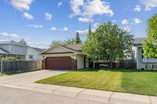 8 West Mackay Crescent