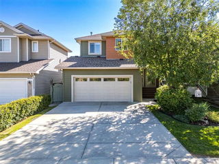 14 Bridleridge Way