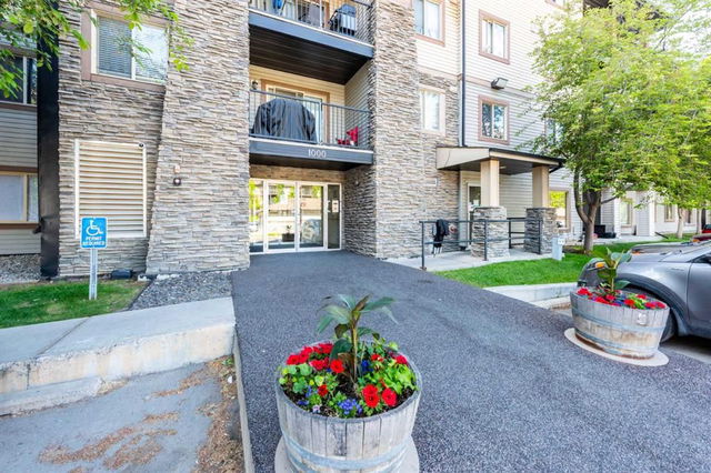 1118 - 8 Bridlecrest Drive