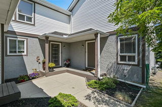 1701 Signal Hill Green