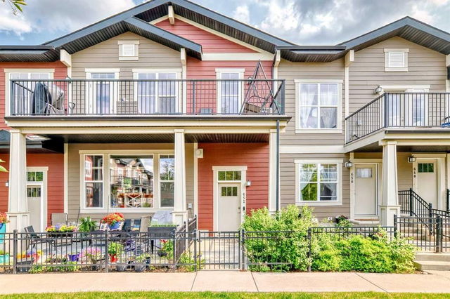 652 Cranford Walk