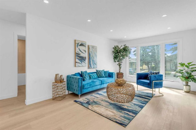 236 Ogden Crescent