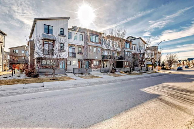 399 Walden Drive SE