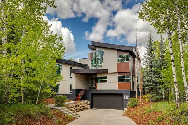 25 Posthill Drive