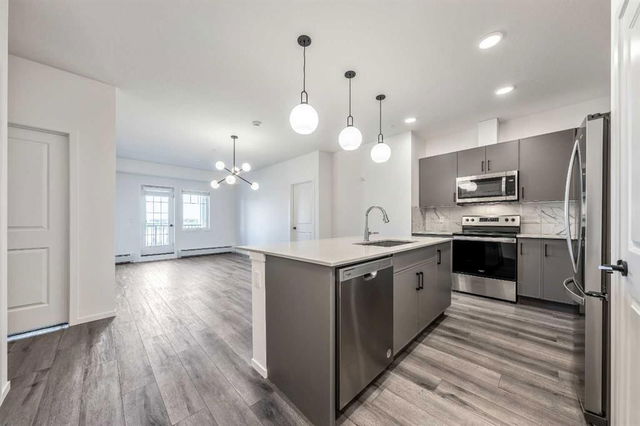 213 - 140 Mahogany Street